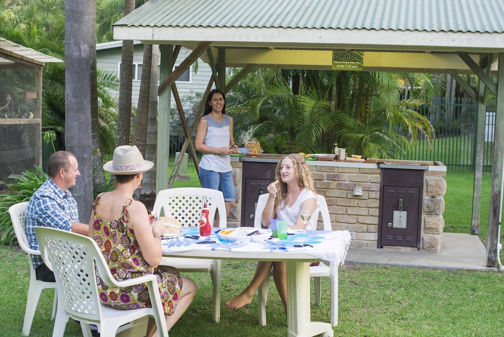 The Palms At Avoca Hotel อโวคาบีช ภายนอก รูปภาพ