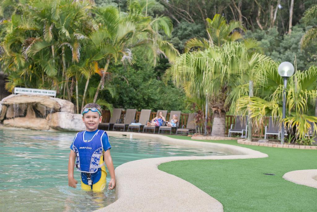 The Palms At Avoca Hotel อโวคาบีช ภายนอก รูปภาพ